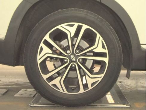 Used 2020 Hyundai Santa Fe SEL w/ Cargo Package FWD image 13