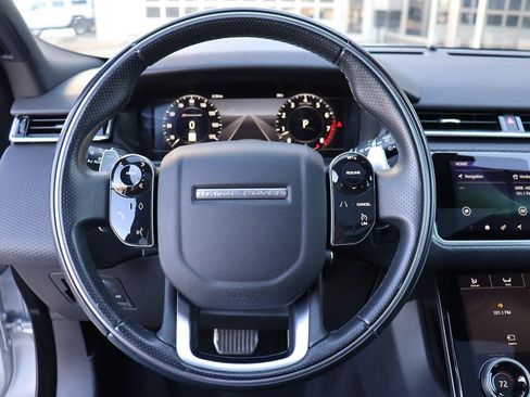 Used 2018 Land Rover Range Rover Velar R-Dynamic SE image 18