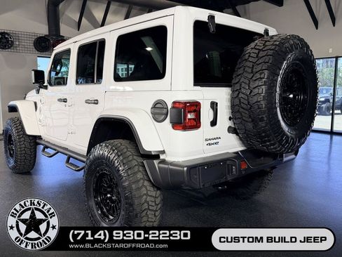 Used 2025 Jeep Wrangler Unlimited Sahara w/ Safety Group AWD/4WD image 15