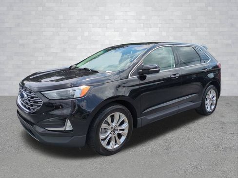 Certified 2024 Ford Edge Titanium AWD/4WD image 9