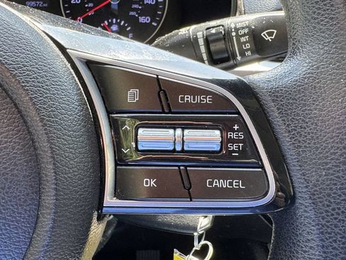 Used 2019 Kia Forte LXS FWD image 16