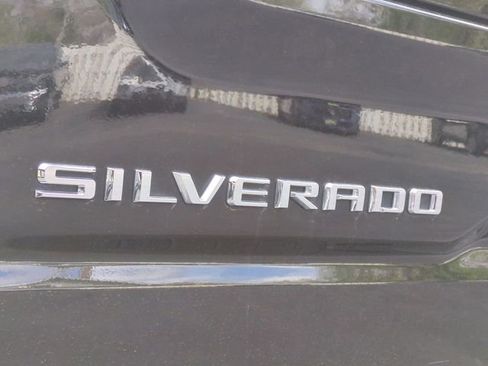 Used 2021 Chevrolet Silverado 1500 High Country w/ Technology Package AWD/4WD image 34