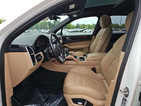 Used 2020 Porsche Cayenne AWD/4WD image 8