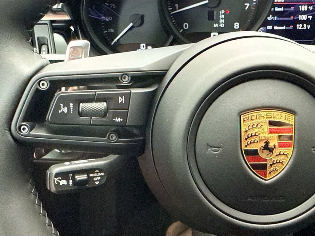 Used 2026 Porsche Macan AWD/4WD image 14