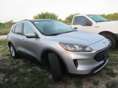 Used 2020 Ford Escape SE