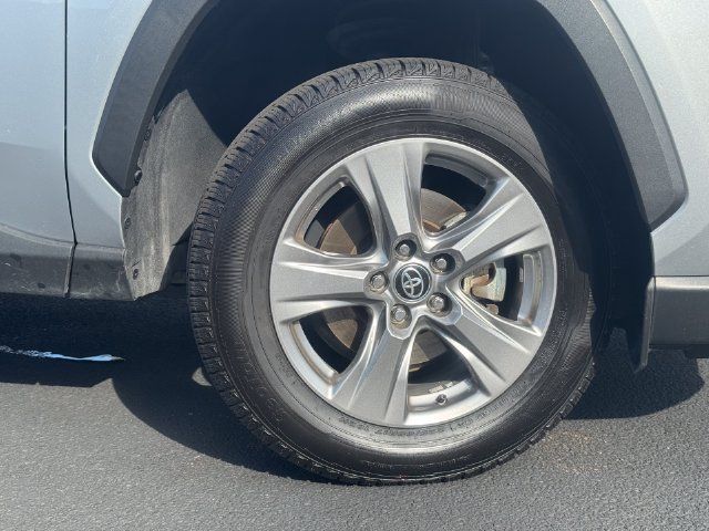 Used 2024 Toyota RAV4 XLE FWD image 2