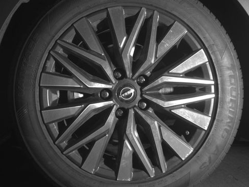 Used 2025 Nissan Altima 2.5 SV image 12