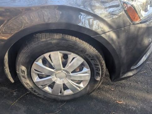 Used 2019 Chevrolet Sonic LT image 11