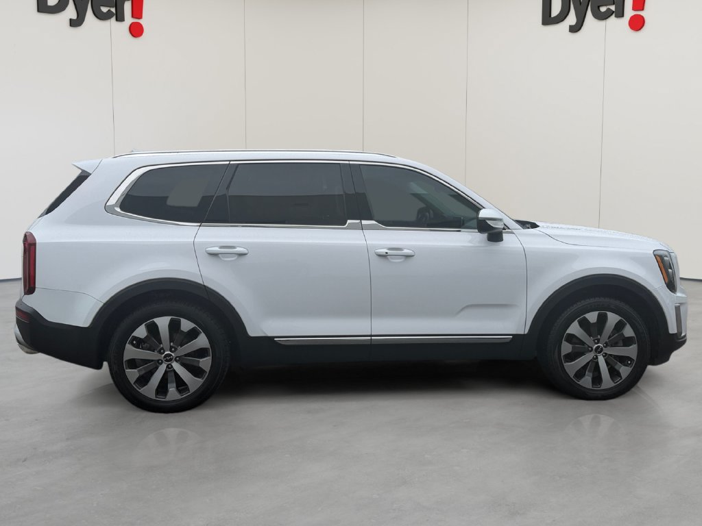 Certified 2022 Kia Telluride EX w/ EX Premium Package FWD image 6