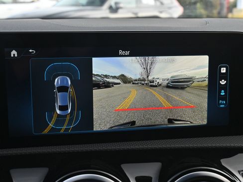 Used 2024 Mercedes-Benz CLA 35 AMG 4MATIC image 29