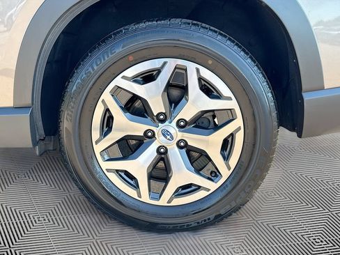 Used 2024 Subaru Forester Premium AWD/4WD image 29