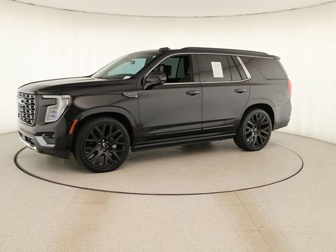 Used 2025 GMC Yukon Denali Ultimate AWD/4WD image 13
