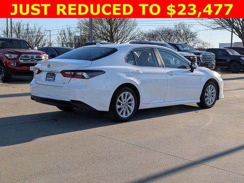 Used 2024 Toyota Camry LE FWD image 5
