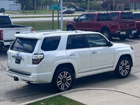 Used 2022 Toyota 4Runner Limited AWD/4WD image 6