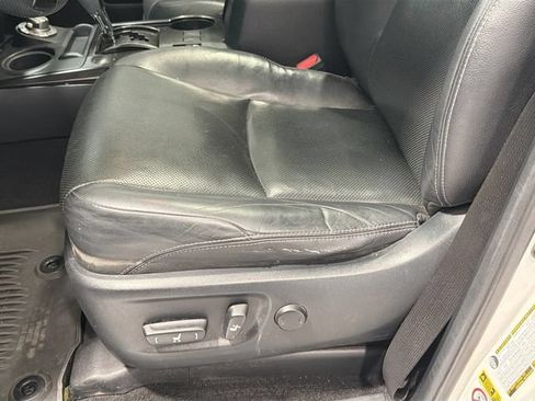 Used 2019 Toyota 4Runner Limited AWD/4WD image 18