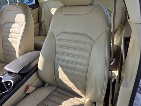 Used 2016 Ford Fusion SE w/ Equipment Group 502A image 17