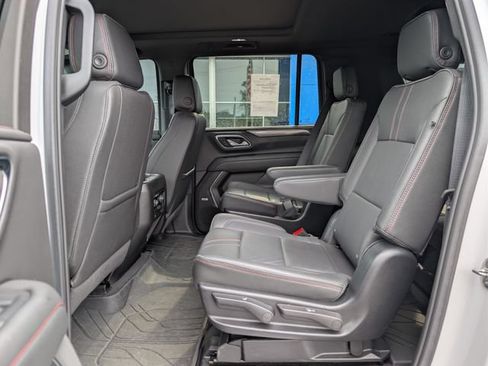 Used 2024 Chevrolet Suburban RST w/ Luxury Package AWD/4WD image 15