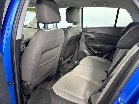 Used 2016 Chevrolet Trax LS AWD/4WD image 22