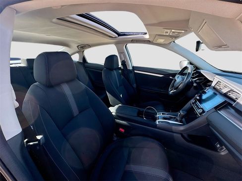 Used 2019 Honda Civic EX image 27