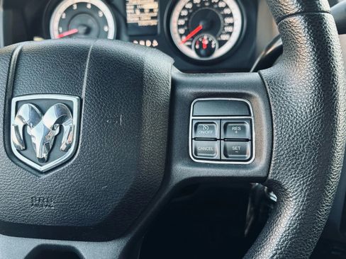 Used 2014 RAM 1500 Express image 30