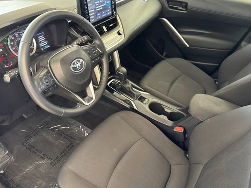 Used 2022 Toyota Corolla Cross LE w/ Moonroof Package AWD/4WD image 10