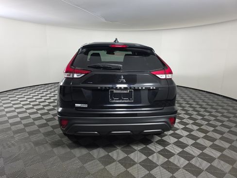 Used 2022 Mitsubishi Eclipse Cross ES image 4