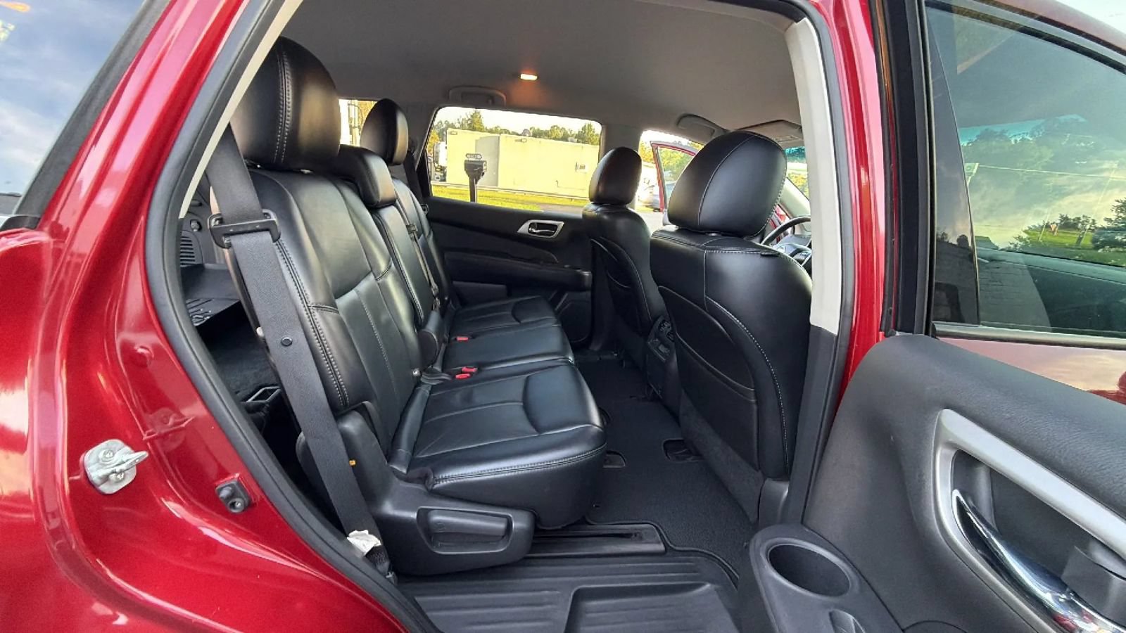 Used 2014 Nissan Pathfinder SL w/ SL Tech Package AWD/4WD image 54