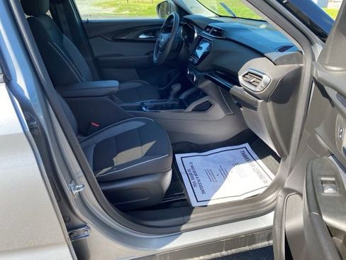 Used 2023 Chevrolet TrailBlazer LT w/ Convenience Package AWD/4WD image 18
