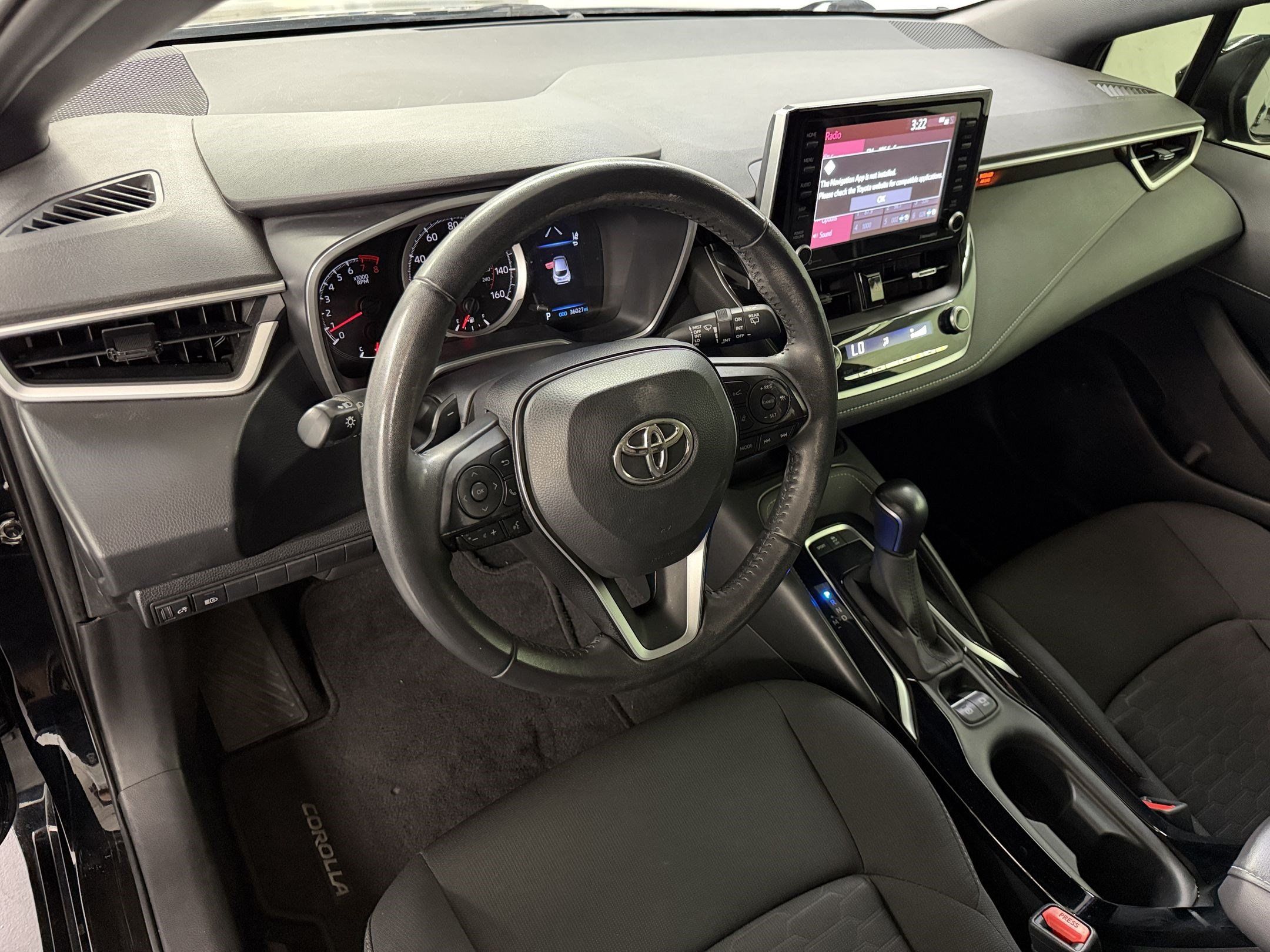 Used 2022 Toyota Corolla SE w/ Carpet Mat Package (TMS) FWD image 4