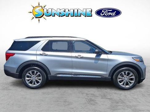 Certified 2023 Ford Explorer XLT w/ Equipment Group 202A AWD/4WD image 7