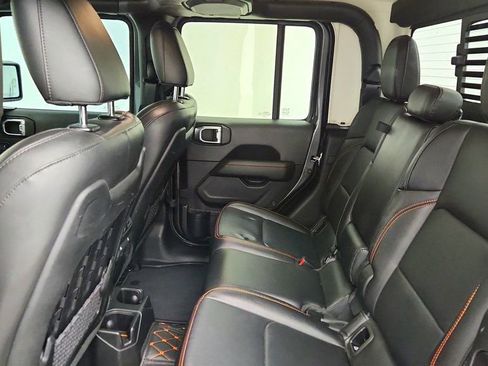 Used 2021 Jeep Gladiator Mojave AWD/4WD image 22