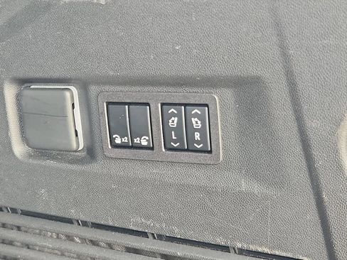 Used 2023 Chevrolet Tahoe High Country image 26