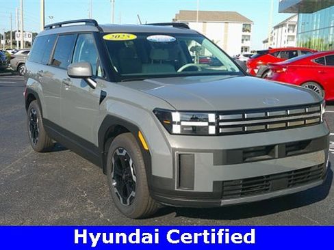 Used 2025 Hyundai Santa Fe SEL image 1
