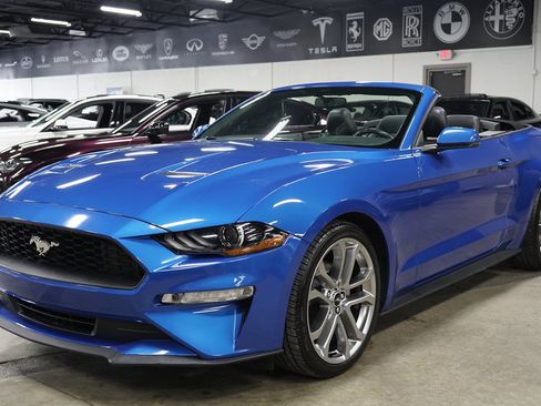 Used 2020 Ford Mustang Premium w/ Equipment Group 201A RWD image 33