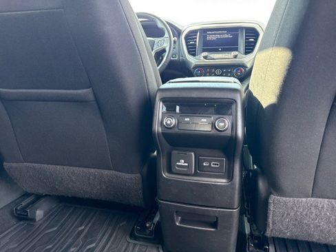 Used 2021 GMC Acadia SLE w/ Driver Convenience Package FWD image 15