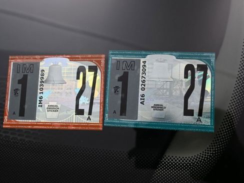 Used 2017 Chrysler Pacifica Touring Plus image 8