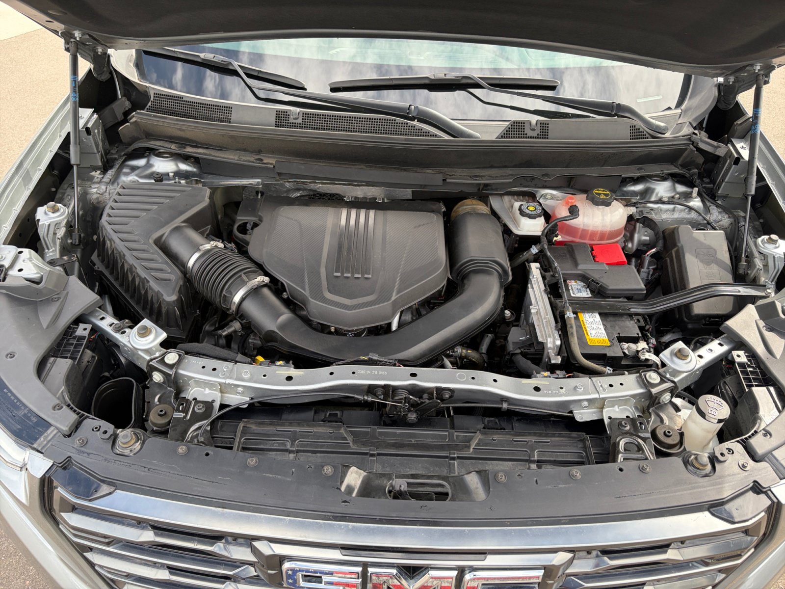 Used 2024 GMC Acadia AT4 w/ Luxury Package AWD/4WD image 21