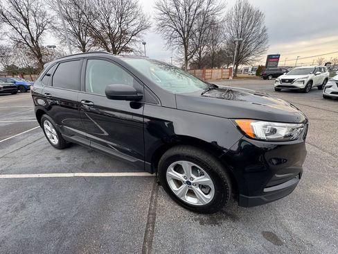 Used 2022 Ford Edge SE image 9