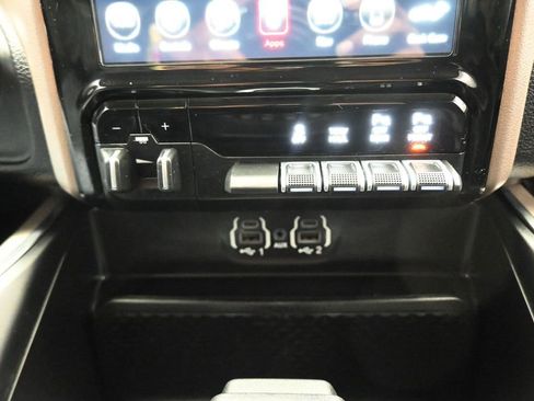 Used 2020 RAM 1500 Laramie AWD/4WD image 21