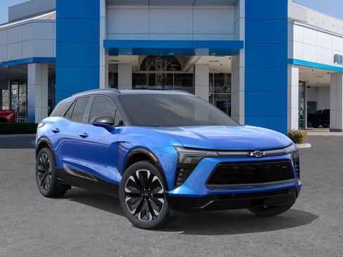 New 2026 Chevrolet Blazer EV RS image 7