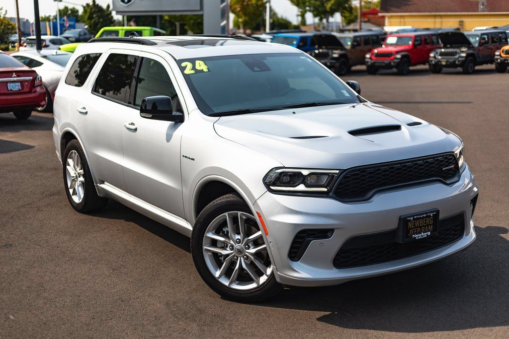 Used 2024 Dodge Durango R/T AWD/4WD image 2