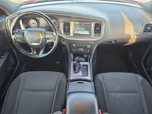 Used 2020 Dodge Charger SXT w/ Blacktop Package image 9