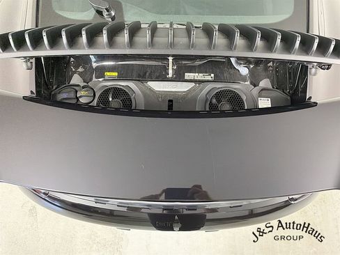 Used 2022 Porsche 911 Carrera RWD image 31