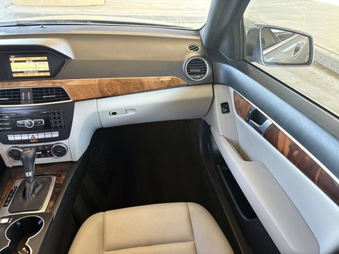 Used 2012 Mercedes-Benz C 300 4MATIC Sedan image 12