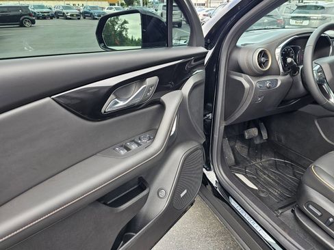 Used 2025 Chevrolet Blazer Premier w/ Driver Confidence II Package image 25