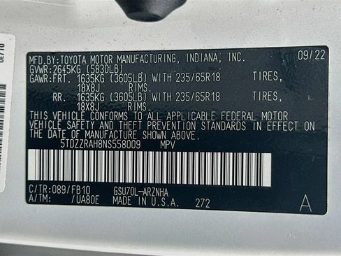 Used 2022 Toyota Highlander LE FWD image 32
