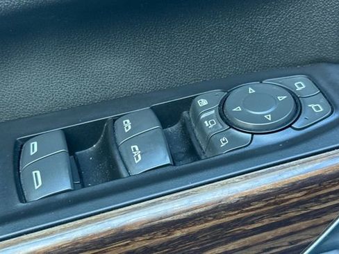 Used 2022 Chevrolet Silverado 3500 High Country w/ Z71 Off-Road Package image 12