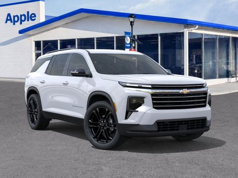 New 2026 Chevrolet Traverse LT FWD image 7