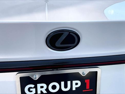 Used 2023 Lexus IS 300 w/ Comfort Package RWD image 30