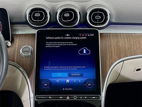 Used 2024 Mercedes-Benz C 300 Sedan image 15